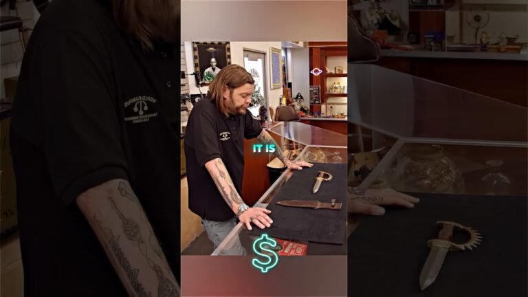 Rare WWII Knuckle Knife Was Worth Thousands 🔪💰 | Pawn Stars