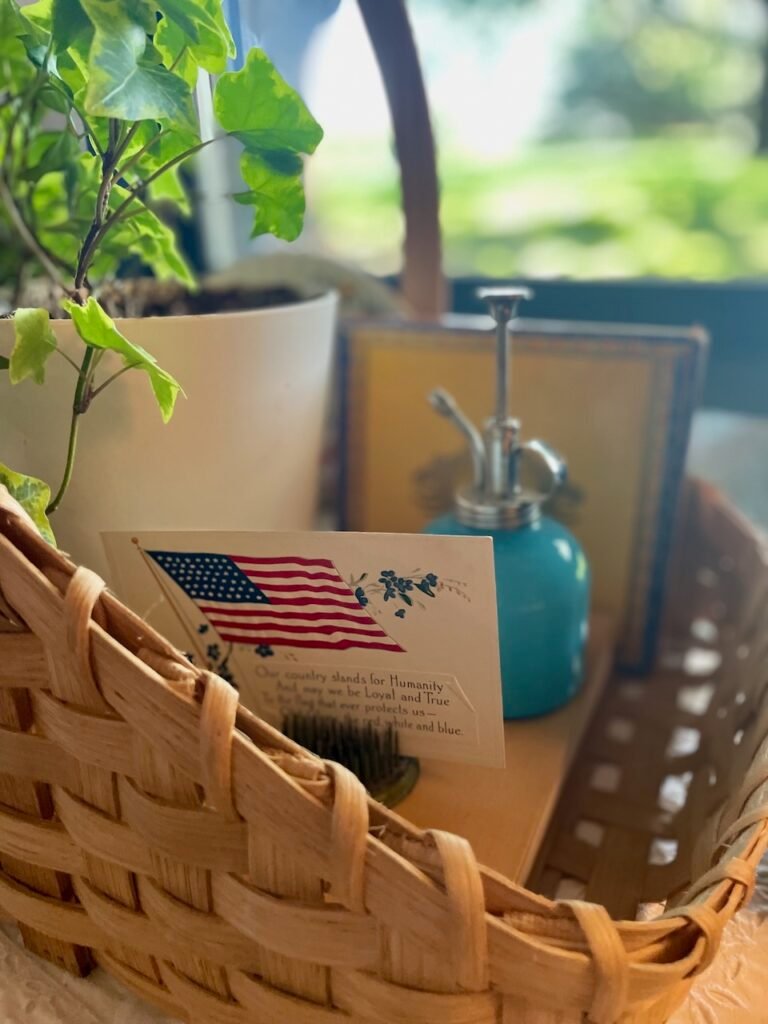 Fresh & Easy Vintage Decor for Summer That You'll Love