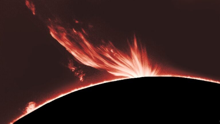 'Machine-gun sun' could bring auroras to more than a dozen states July 4th weekend