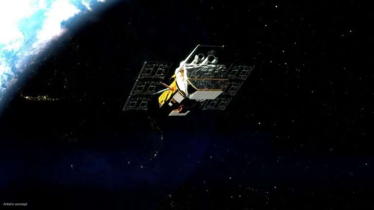 NASA just launched a bold mission to rescue a falling space telescope before it crashes to Earth
