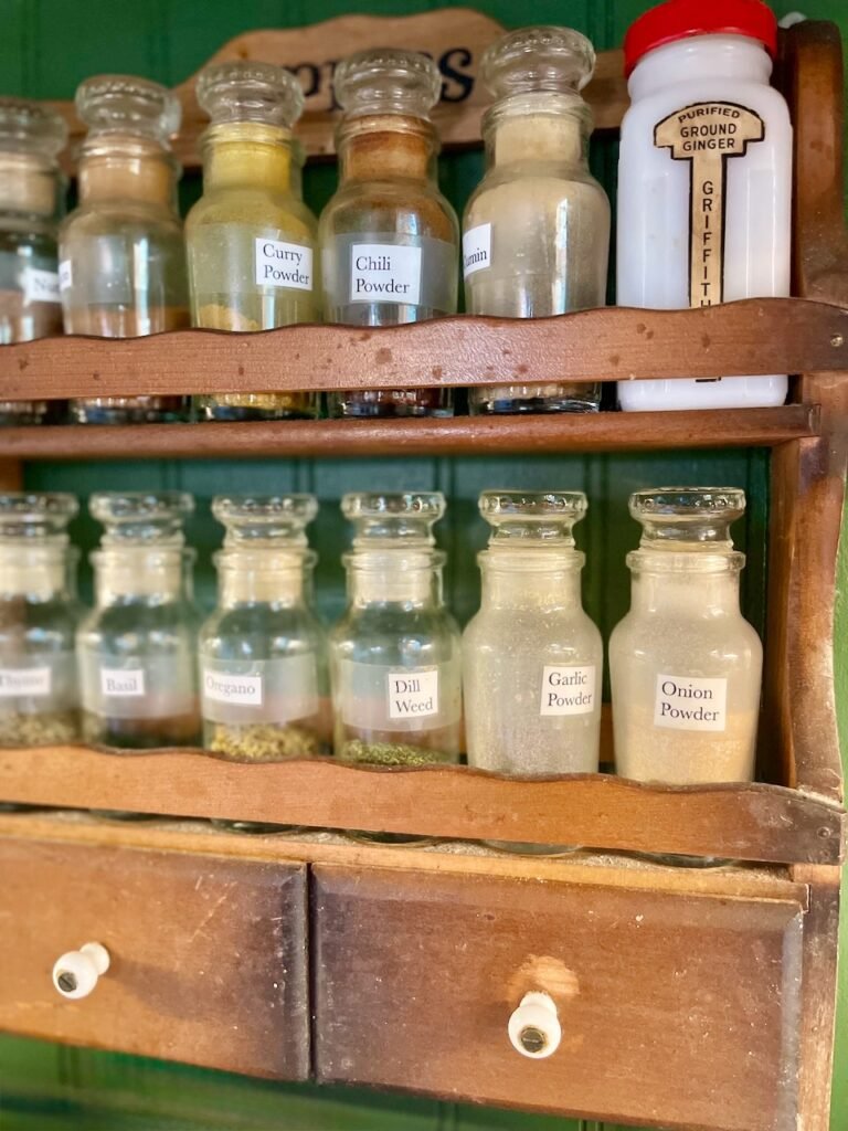 Vintage Kitchen Storage Containers Worth Hunting For